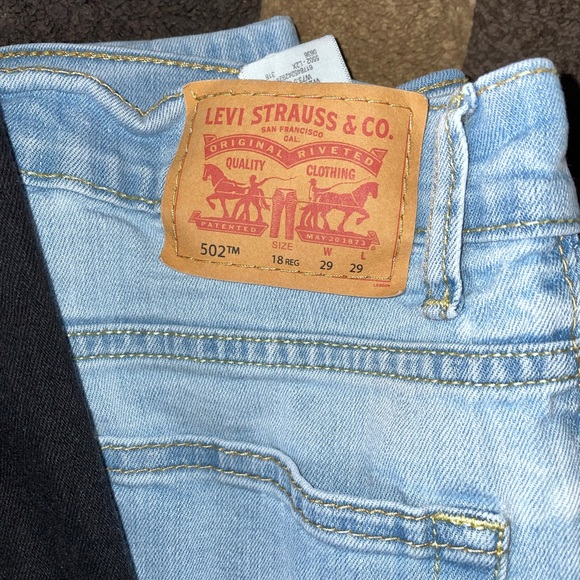 Boys Size 18 Levi Jeans (8 being sold together) - Picture 4 of 16
